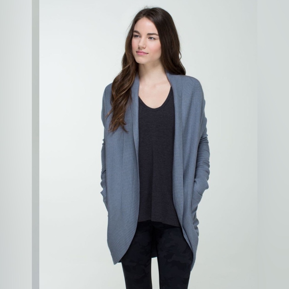 Lululemon Transformation Wrap Heathered Blurred Grey / Coal Size 4 GUC
